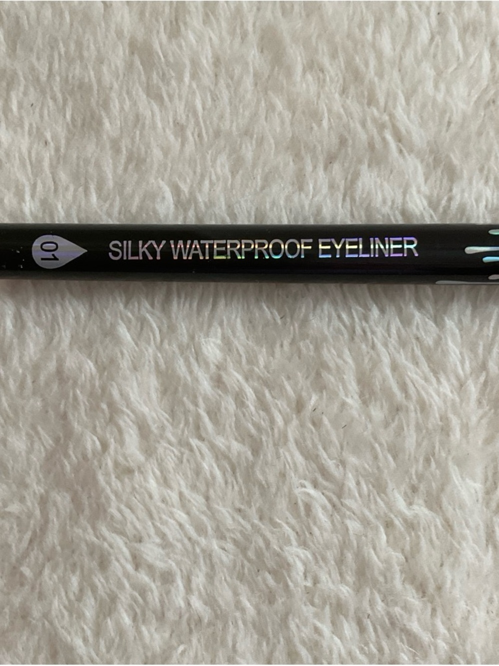 Silky Waterproof Eyeliner Pencil - Black